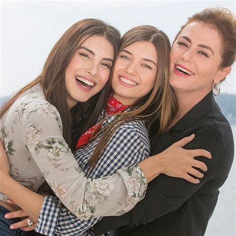 deniz baysal|fazilet y sus hijas.